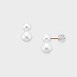 Sophistication meets modern design in our Dual Pearl Pierce. Two high-luster freshwater pearls create a unique, stacked silhouette perfect for weddings or everyday luxury. Made in 18K Gold.