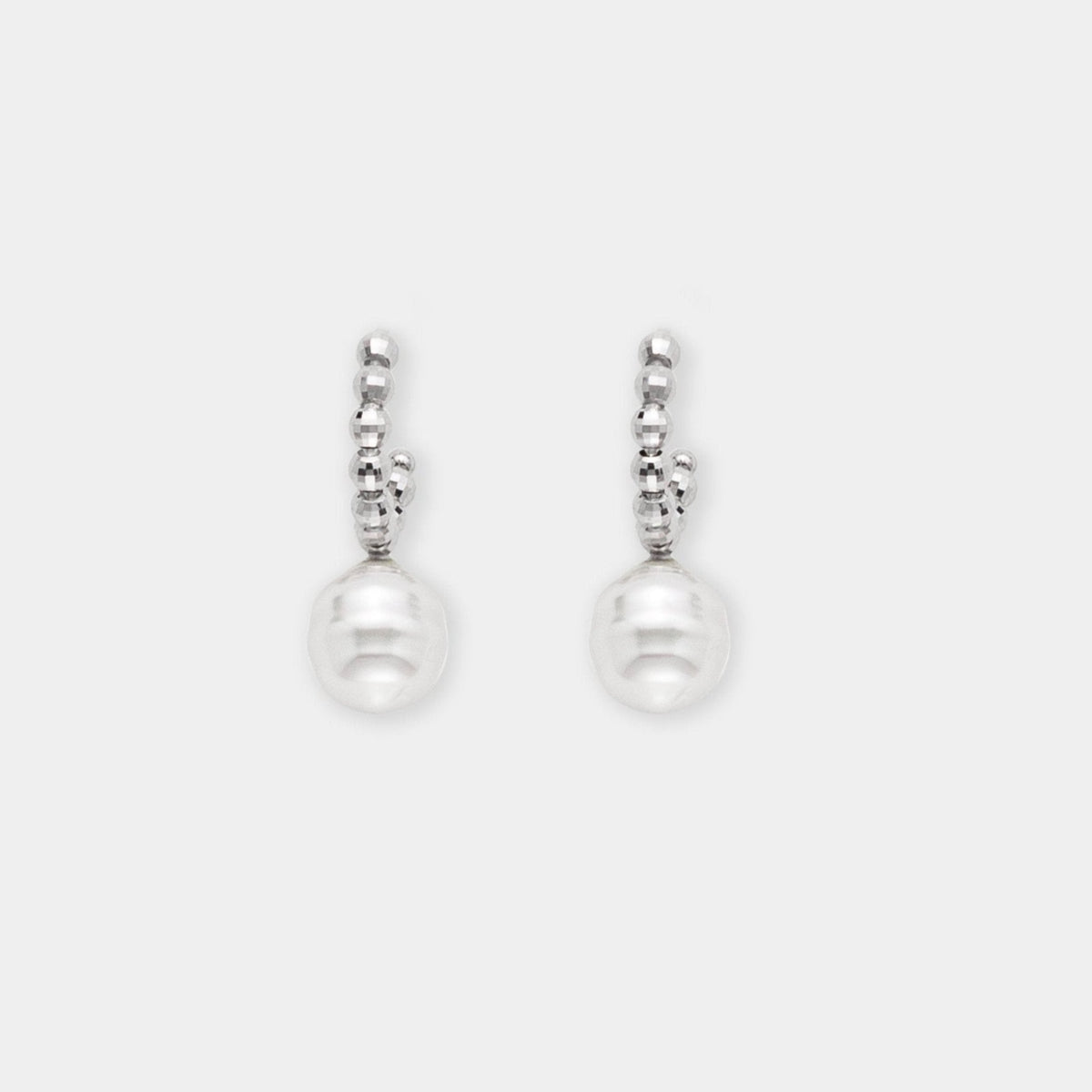 Pearl Dot White Gold Pierce, front view