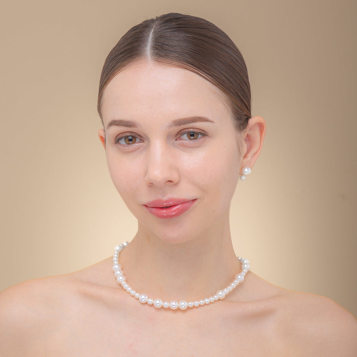 Fancy Pearl Necklace Short worn, front view