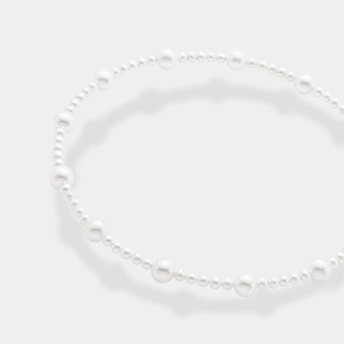 DAISY Pearl Choker, angled view