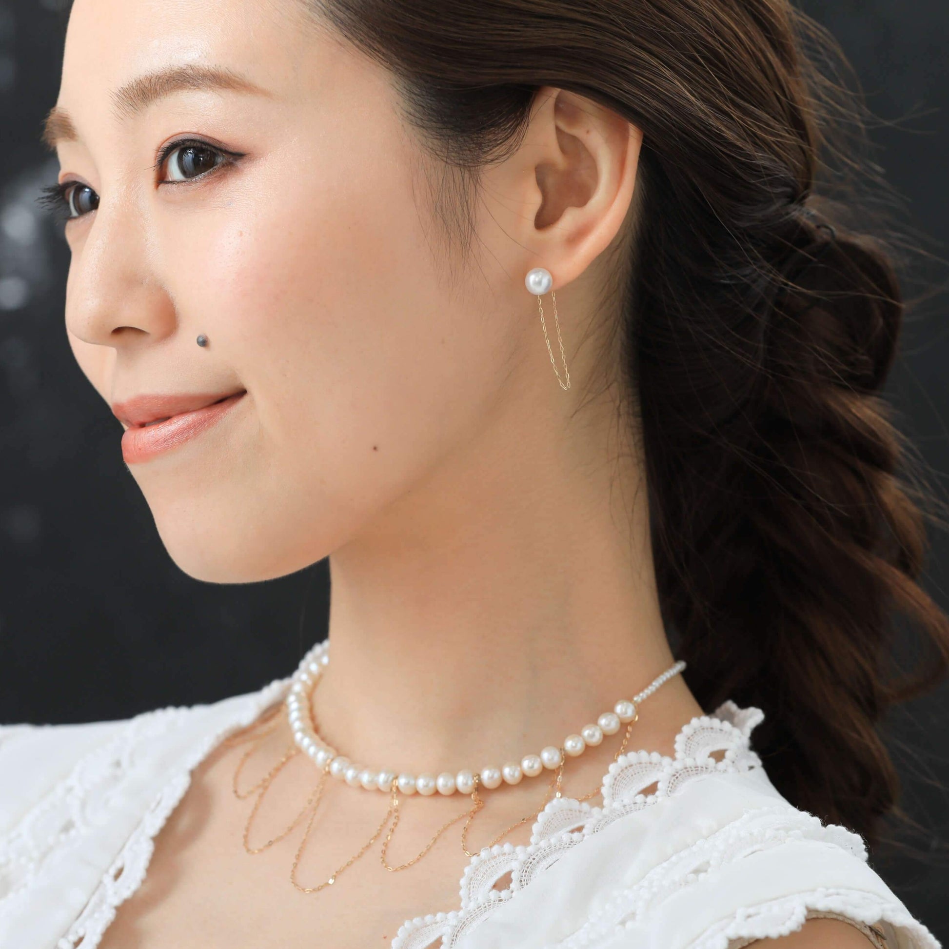 White Fresh Water pearl with Gold Chain Earring on Model